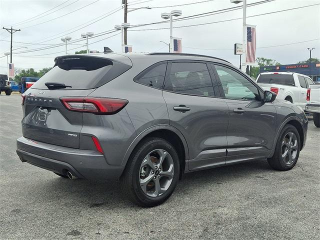 used 2023 Ford Escape car, priced at $25,662
