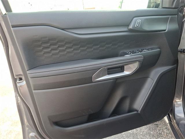 new 2025 Ford Ranger car, priced at $39,670