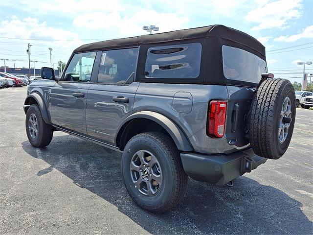 new 2025 Ford Bronco car, priced at $44,621
