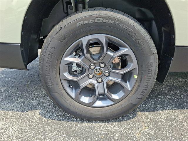 new 2025 Ford Maverick car, priced at $34,021