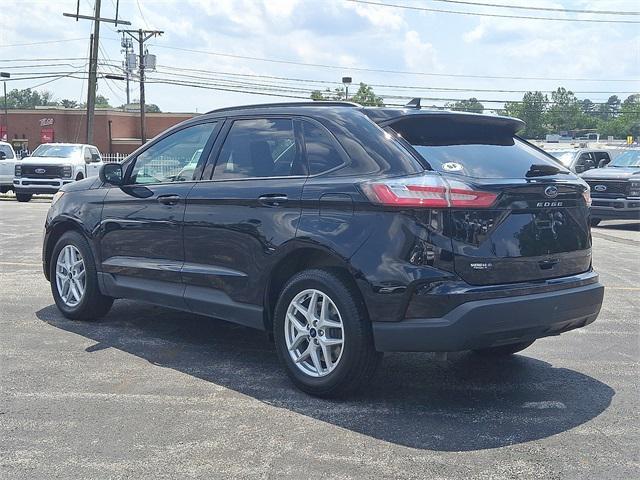 used 2022 Ford Edge car, priced at $22,899