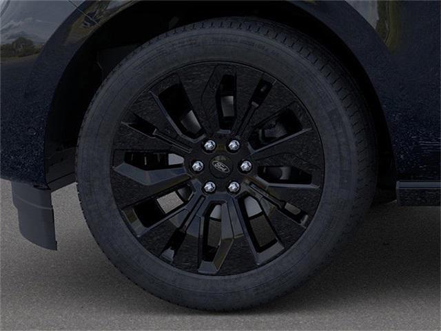 new 2025 Ford Expedition car, priced at $80,515