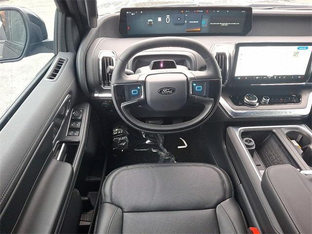 new 2025 Ford Expedition car, priced at $80,515