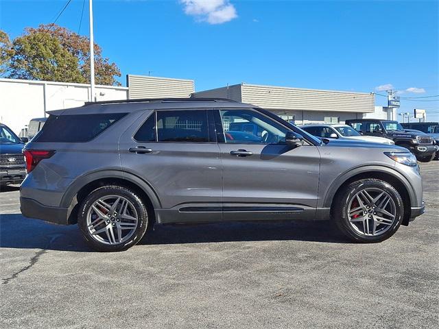 used 2025 Ford Explorer car, priced at $43,794