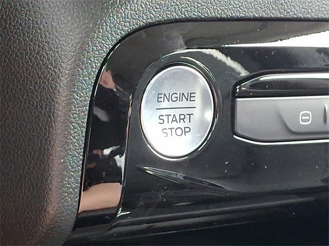 new 2025 Ford Escape PHEV car, priced at $32,252