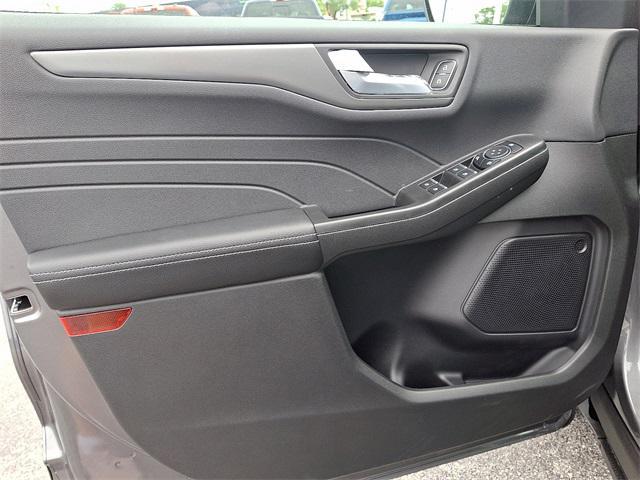 new 2025 Ford Escape PHEV car, priced at $32,252