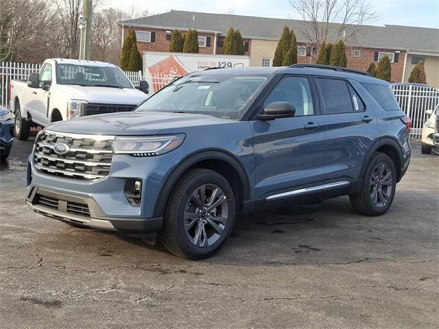 new 2025 Ford Explorer car, priced at $47,383