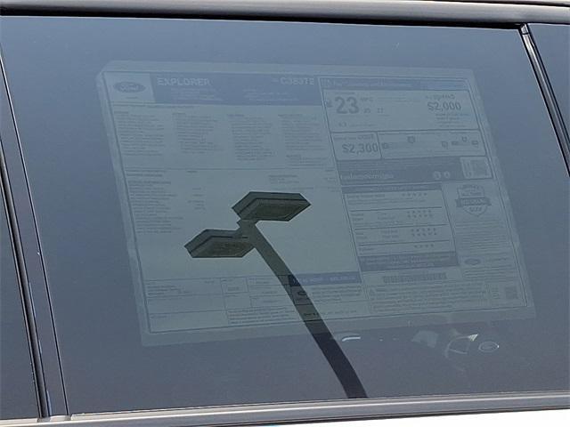 new 2025 Ford Explorer car, priced at $46,171