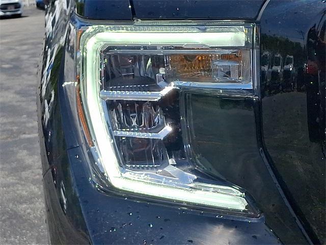 used 2021 GMC Sierra 1500 car, priced at $39,378