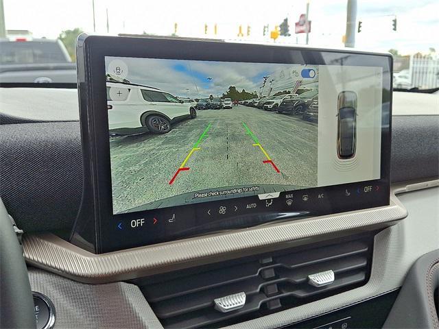 new 2025 Ford Explorer car, priced at $40,161