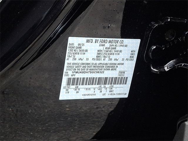 new 2025 Ford Explorer car, priced at $40,161