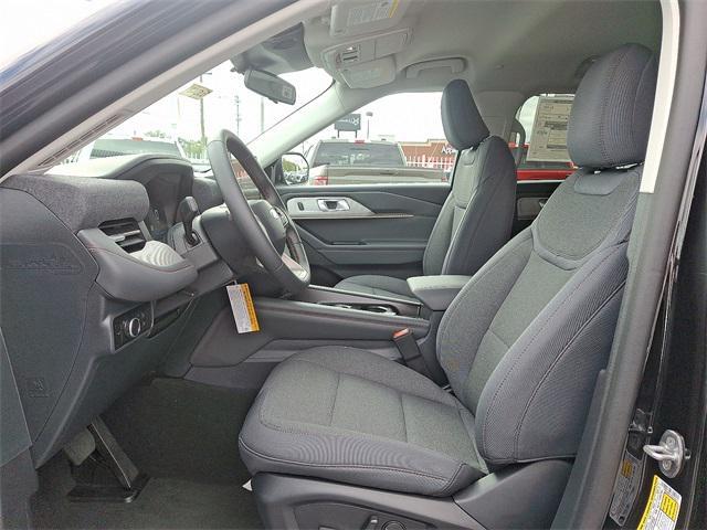 new 2025 Ford Explorer car, priced at $40,161