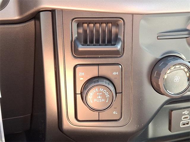new 2025 Ford F-150 car, priced at $47,215