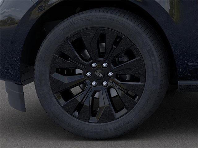 new 2025 Ford Expedition car, priced at $79,995