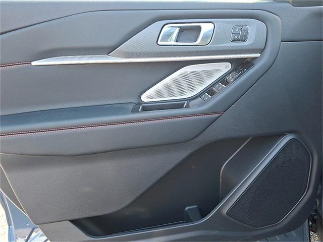 new 2025 Ford Explorer car, priced at $57,317