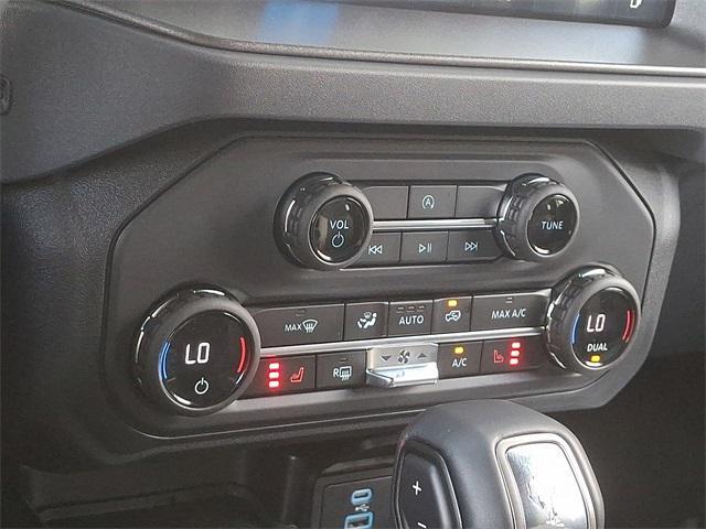 new 2025 Ford Bronco car, priced at $46,657