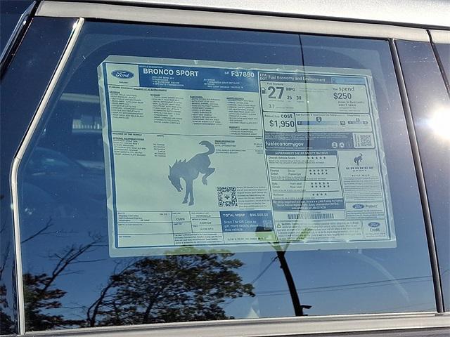 new 2025 Ford Bronco Sport car, priced at $33,591