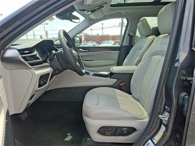 used 2023 Jeep Grand Cherokee car, priced at $42,497