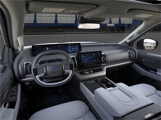new 2025 Ford Expedition car, priced at $89,190