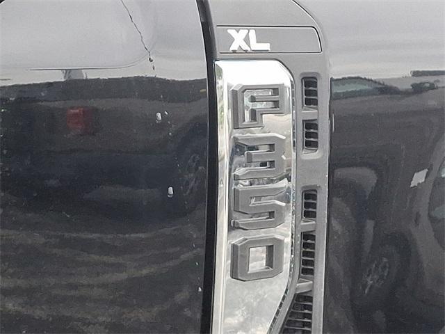 new 2025 Ford F-350 car, priced at $47,898