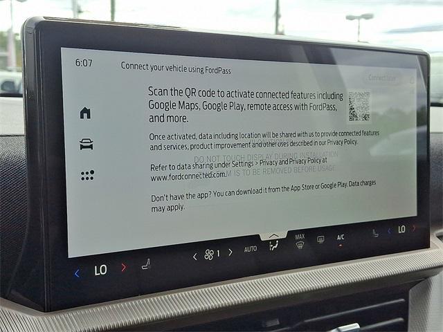 new 2025 Ford Explorer car, priced at $40,161