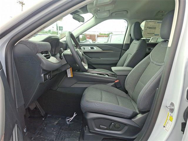 new 2025 Ford Explorer car, priced at $40,161