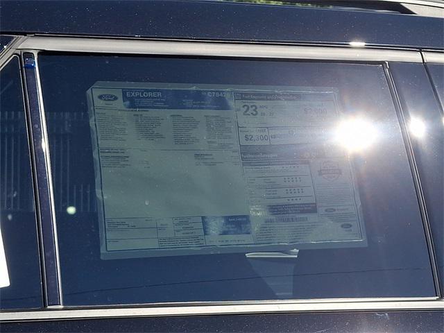new 2025 Ford Explorer car, priced at $40,161