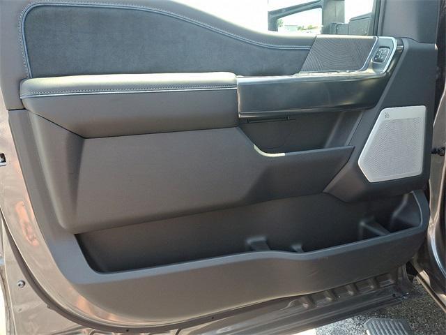 new 2025 Ford F-250 car, priced at $91,883