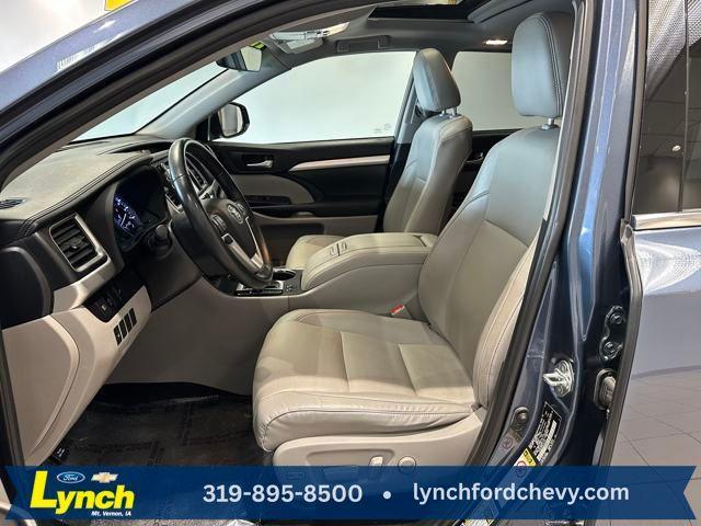 used 2019 Toyota Highlander car, priced at $27,200
