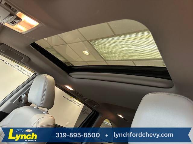 used 2019 Toyota Highlander car, priced at $27,200