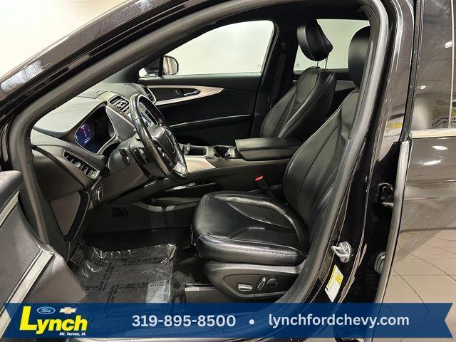 used 2020 Lincoln Nautilus car, priced at $25,500