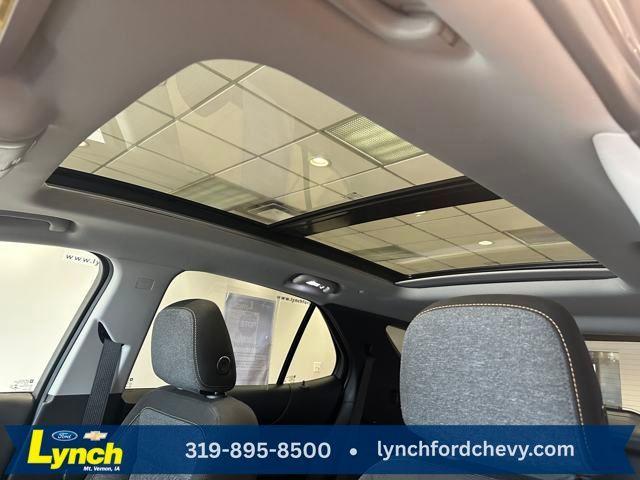 used 2023 Chevrolet Equinox car, priced at $27,000
