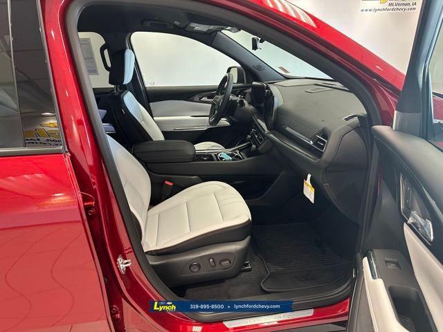 new 2025 Chevrolet Traverse car, priced at $57,069