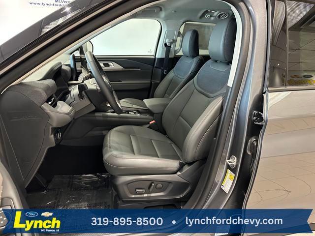 new 2025 Ford Explorer car, priced at $44,206
