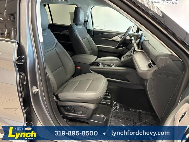 new 2025 Ford Explorer car, priced at $44,206