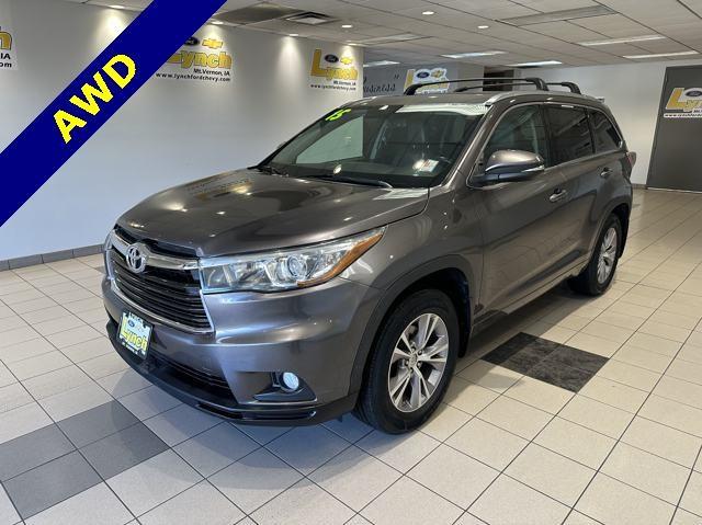 used 2015 Toyota Highlander car, priced at $18,500