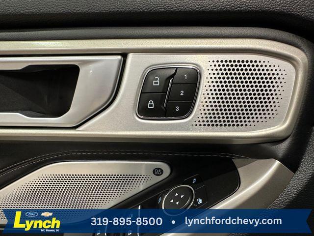 used 2023 Ford Explorer car, priced at $39,000