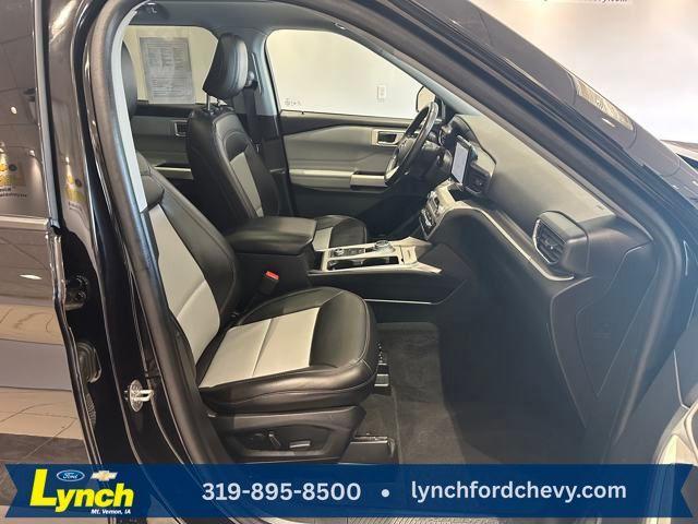 used 2022 Ford Explorer car, priced at $35,000