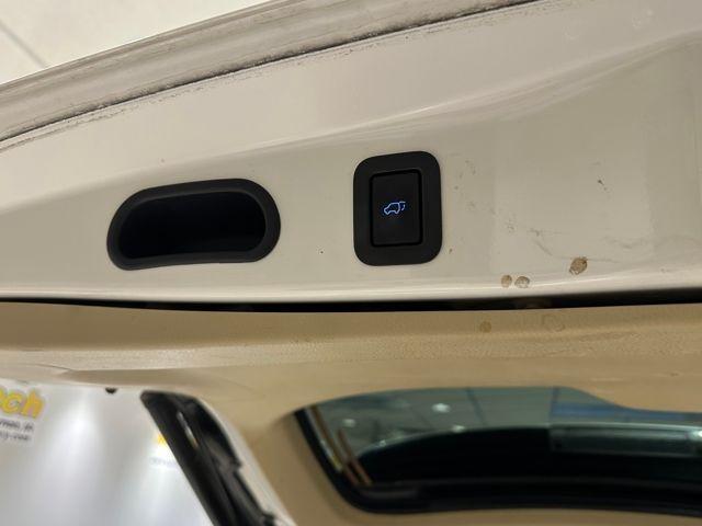 used 2015 Toyota Highlander car, priced at $13,000