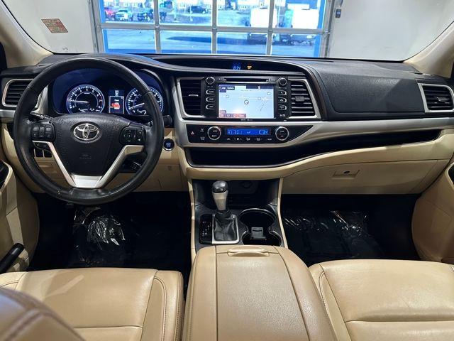 used 2015 Toyota Highlander car, priced at $13,000