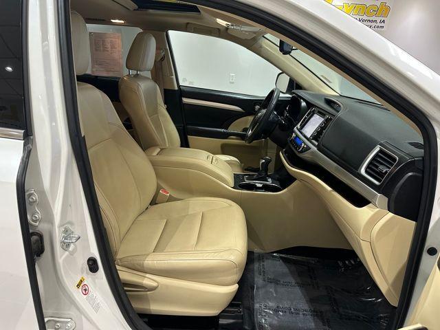 used 2015 Toyota Highlander car, priced at $13,000
