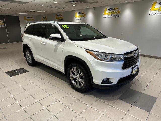 used 2015 Toyota Highlander car, priced at $13,000