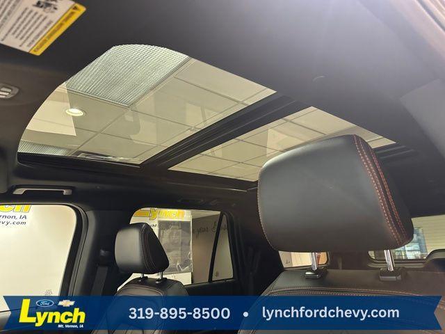 used 2024 Ford Expedition car, priced at $70,000