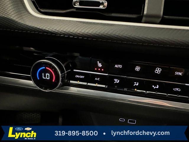 new 2026 Chevrolet Equinox car, priced at $33,994