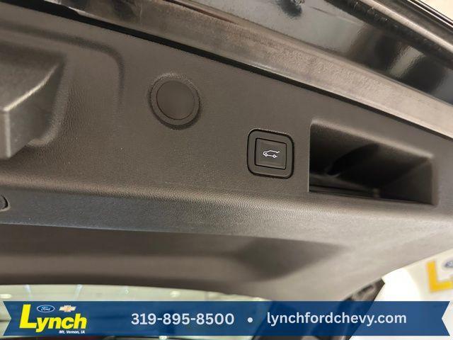 used 2023 Chevrolet Equinox car, priced at $25,500