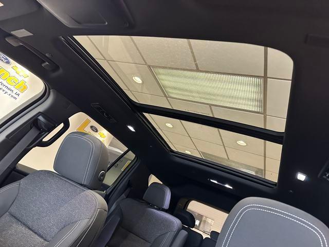 new 2025 Chevrolet Traverse car, priced at $50,965