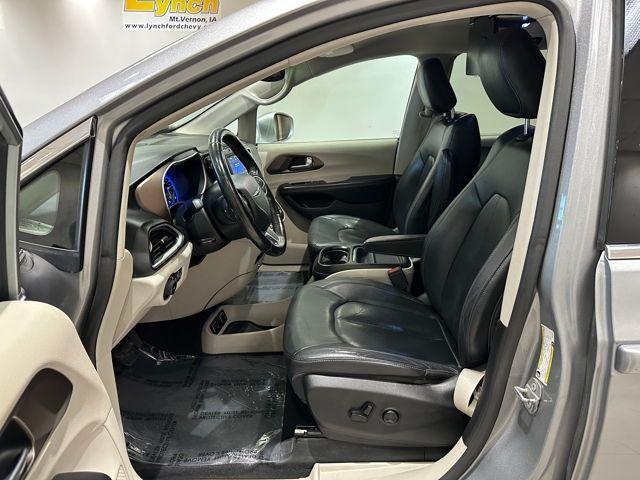 used 2019 Chrysler Pacifica car, priced at $11,000