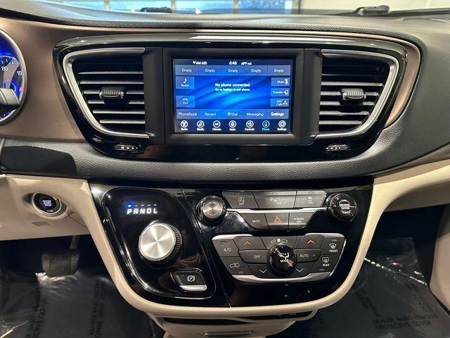 used 2019 Chrysler Pacifica car, priced at $11,000