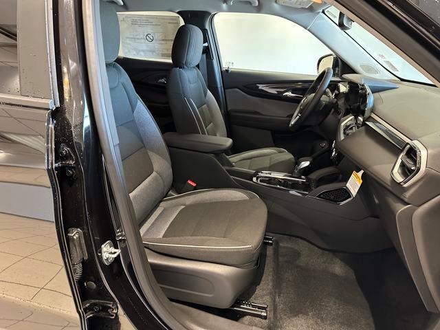 new 2025 Chevrolet TrailBlazer car, priced at $29,763