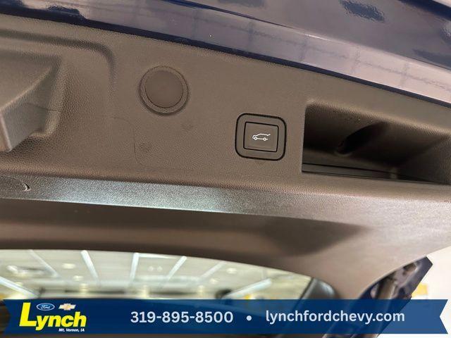 used 2023 Chevrolet Equinox car, priced at $27,000